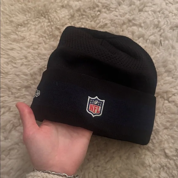 Dallas Cowboys Beanie - Picture 3 of 3